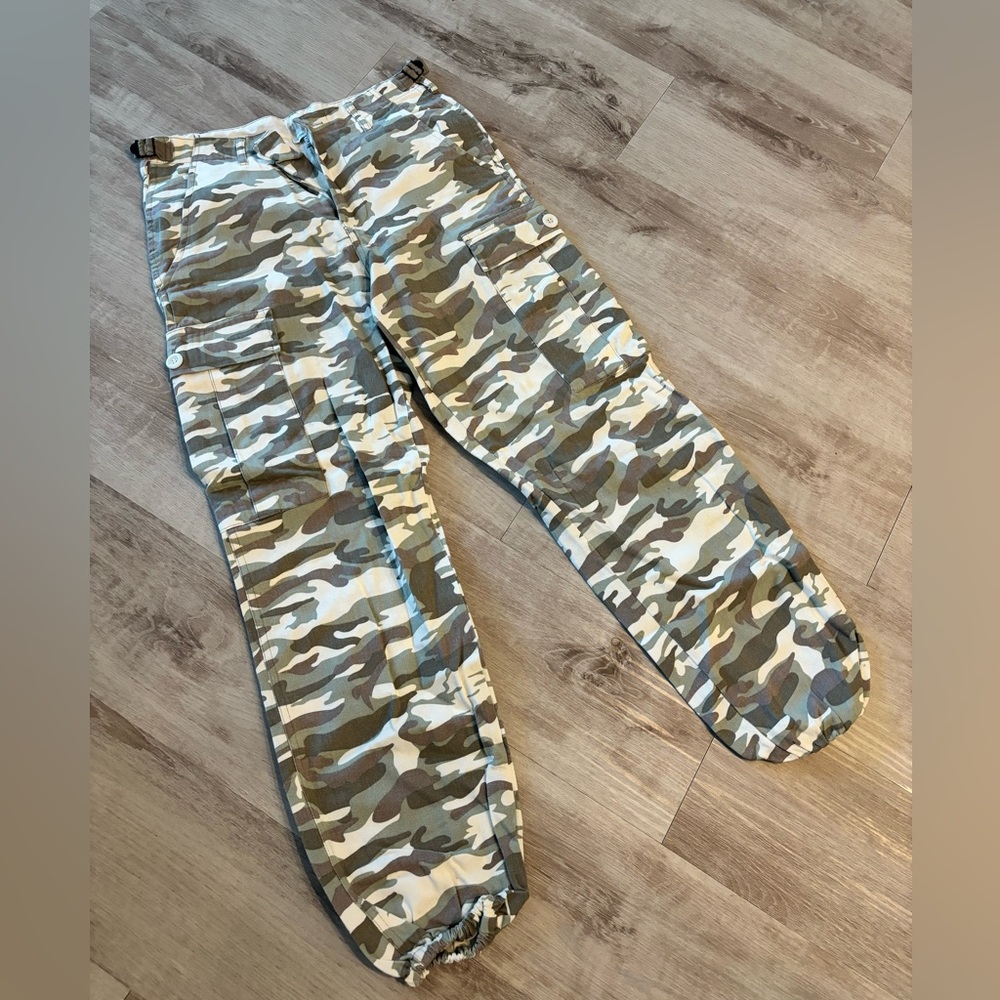 Army cargo pants
